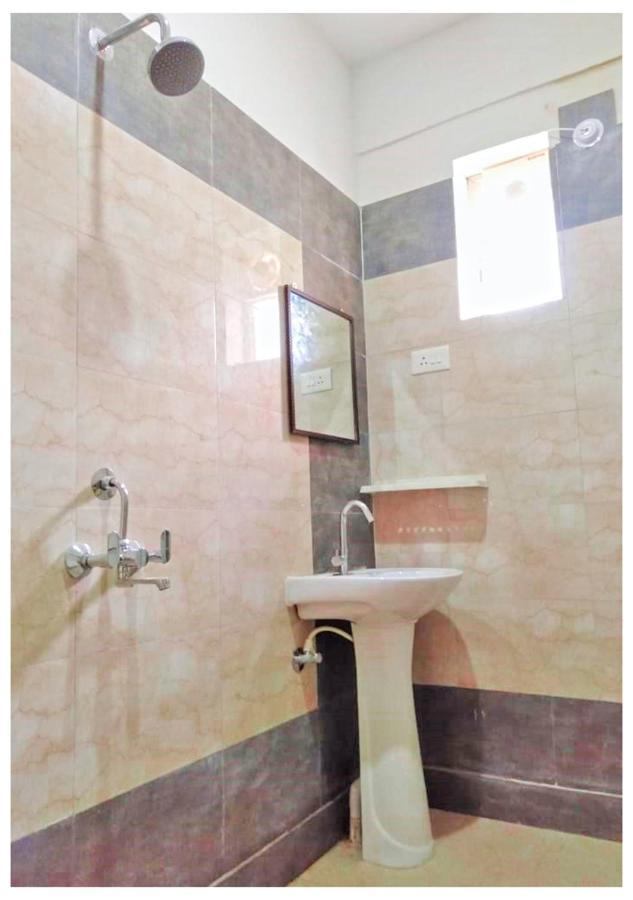 Aym Yoga Resort Arambol Goa Extérieur photo