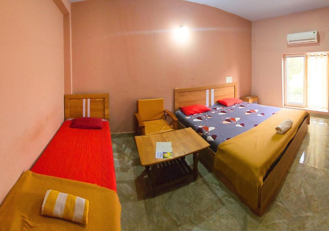 Aym Yoga Resort Arambol Goa Extérieur photo
